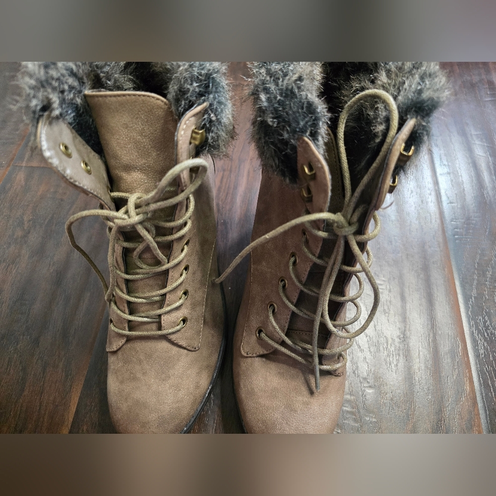 Just Fab Womens Lace Up Fur Topped Ankle Boots Size 8 - Picture 9 of 12